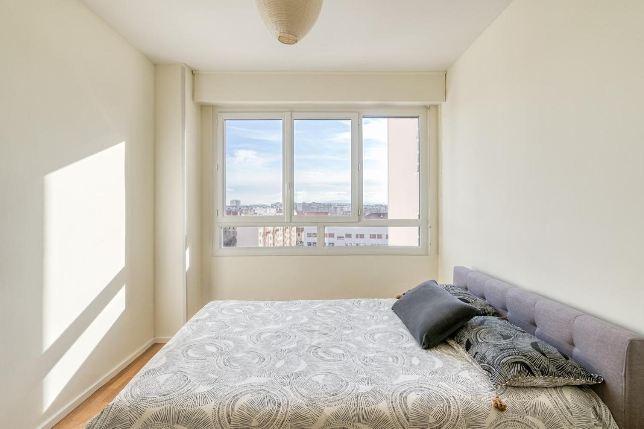 Superbe Apart 2 Rooms Lumineaux Parking Casa リヨン エクステリア 写真